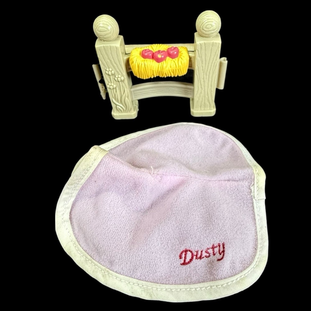 Fisher Price Loving Family‎ Horse Fence Piece w/Trough and Dusty Blanket